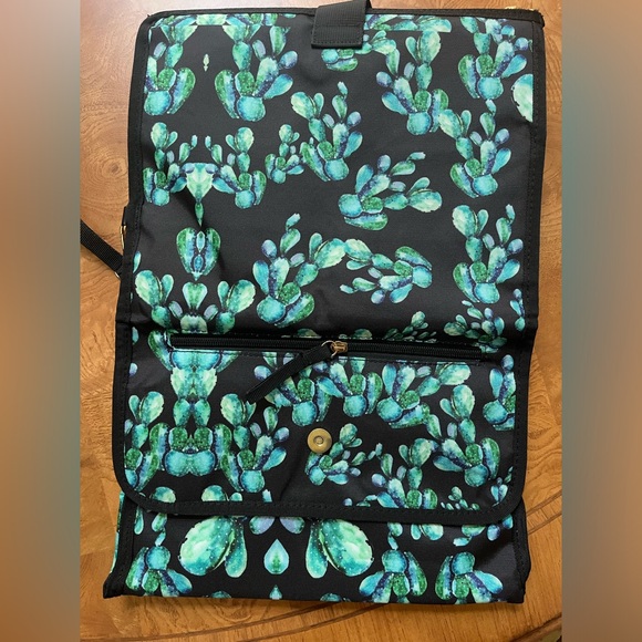 Diaper changing pad - Picture 2 of 3